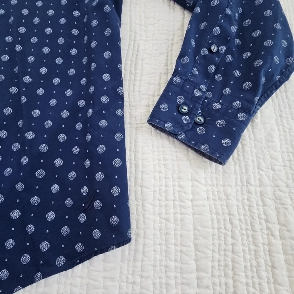 Nautica Classic Fit Shirt Men's Medium Navy Blue Floral Long Sleeve BU EUC LN